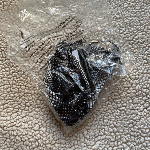 Ego- High Waist Mono Crome Bodycon Skirt, available in US 2 & US 4. - Picture 2 of 7